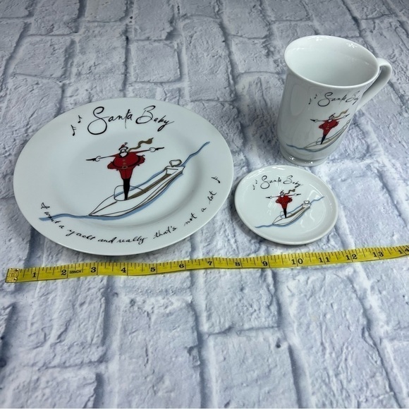 POTTERY BARN Santa Baby - Picture 5 of 9